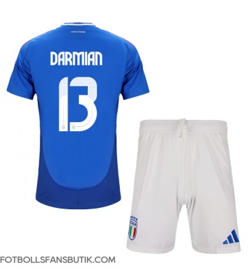 Italien Matteo Darmian #13 Replika Hemmatröja Barn EM 2024 Kortärmad (+ Korta byxor)